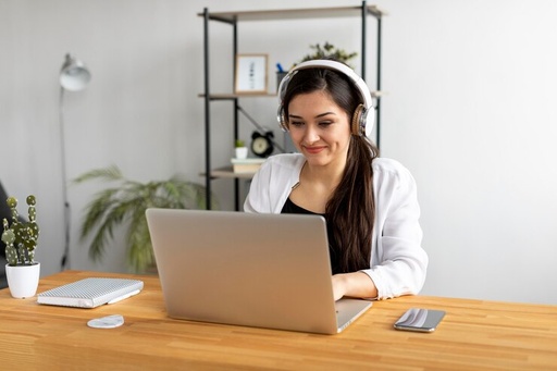 Engranaje 01 Emprendedores, La Empresa y El Modelo de Negocios